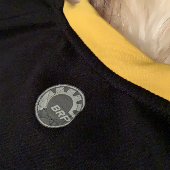 Men’s poly Can-Am Spyder Tee. - Picture 5 of 6